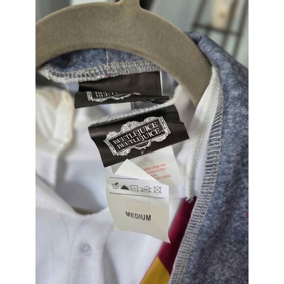 Halloween Costume/Beetlejuice Astrid Child Costume β Med(7-8) - Picture 5 of 6